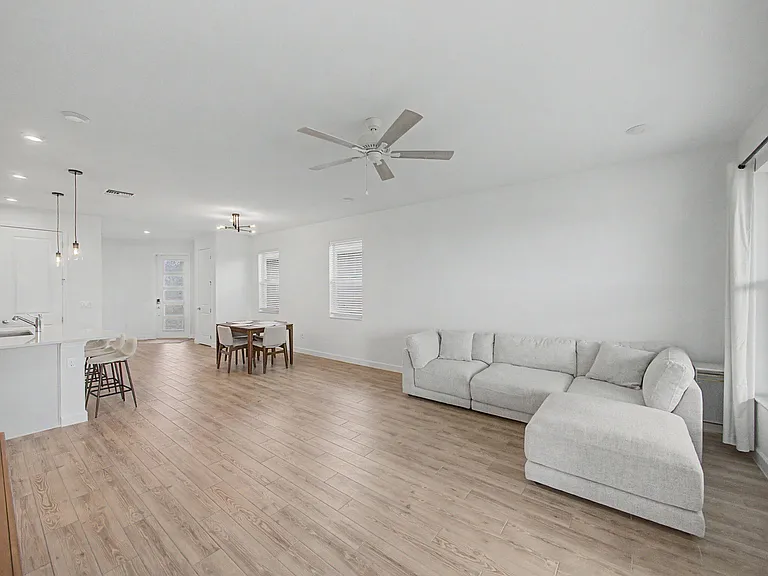9140 SW Remy Ln — Photo 6