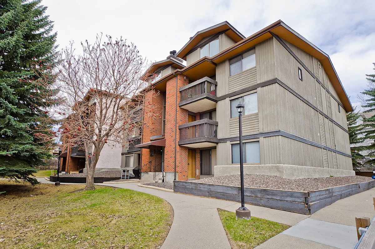 Building Photo - 7301 4a St SW