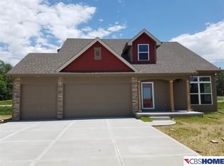 134 Broken Arrow Cir, Yutan, NE 68073