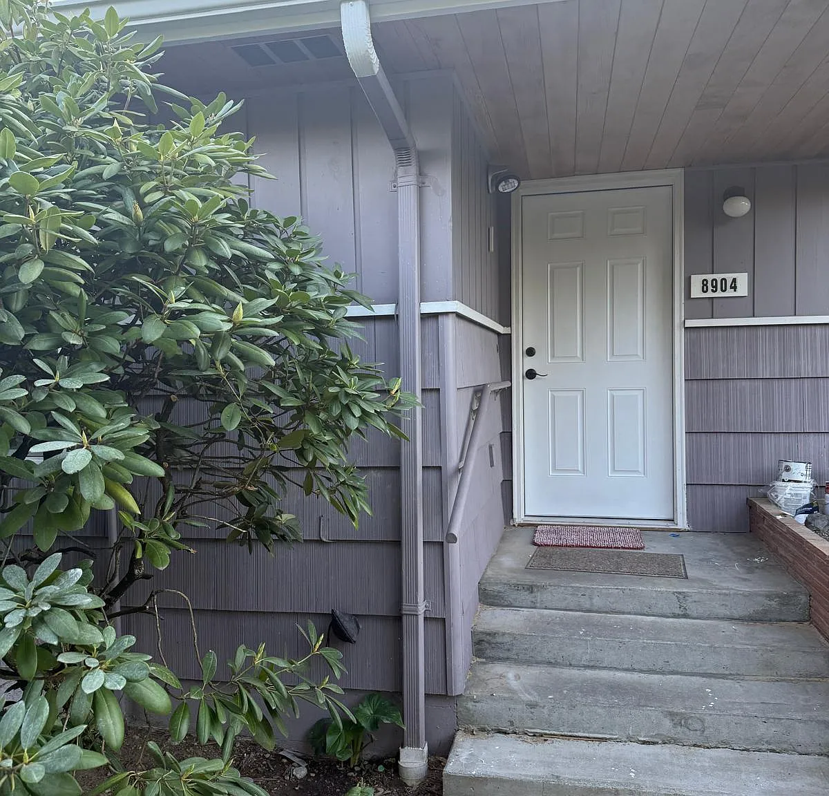 3 bed, 1400 sqft, $3,000 — Photo 2