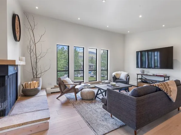 112 E La Bonte St #308, Dillon, CO 80435