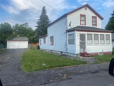 1st image of 109 Crysler St
