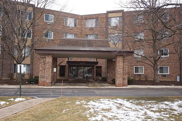 1st image of 1375 Rebecca Dr APT 112