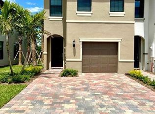 4845 Chantilly Rd, Lake Worth, FL 33467