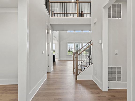 3rd image of 11910 Parkgate Dr