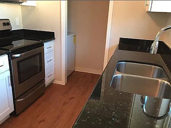 5th image of 1626 S G St APT 2