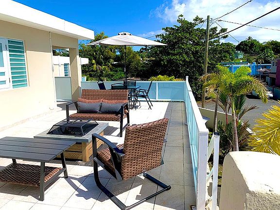 5th image of 121 La Estancia Vista St