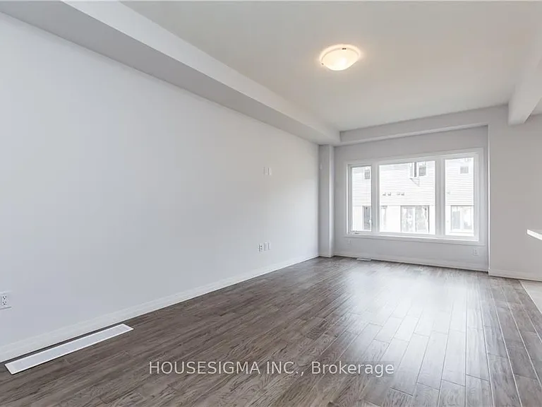 59 Greenwich Ave — Photo 2