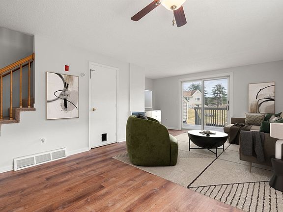 3rd image of 941 Fox Hollow Dr #941