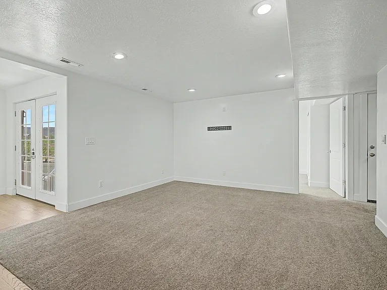 1531 W Stone Gate Dr — Photo 15