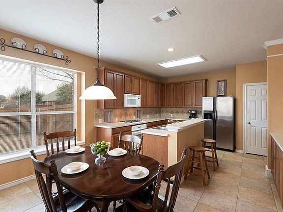 5th image of 7753 Ravenhill Dr