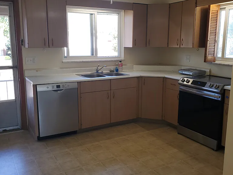 239 Boden Ave #2 — Photo 9