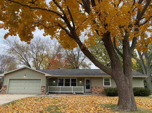 442 Cheryl St, Cottage Grove, WI 53527