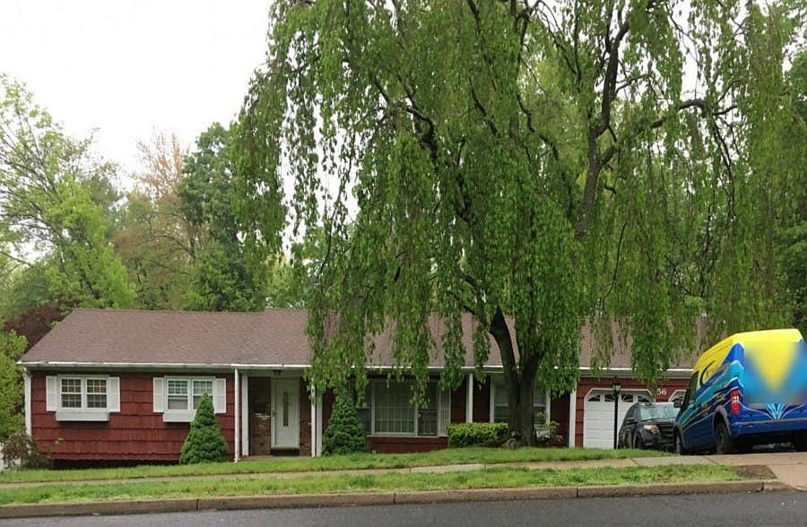 1st image of 56 Tall Oaks Dr