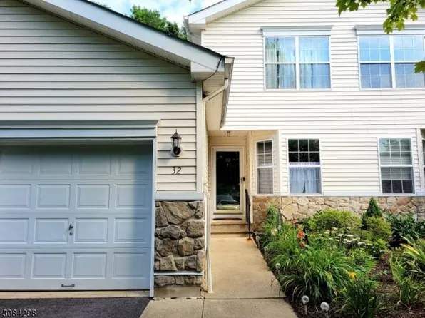 32 Portsmouth Ct #1409, Hamburg, NJ 07419