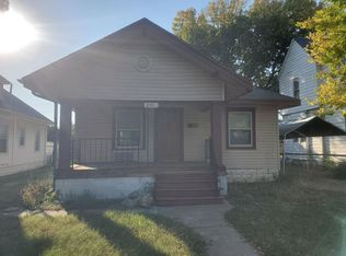 241 S Poplar St, Wichita, KS 67211
