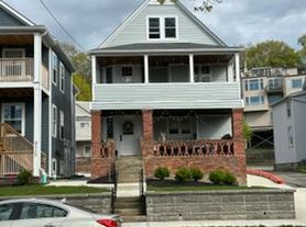 2119 Murray Hill LLC