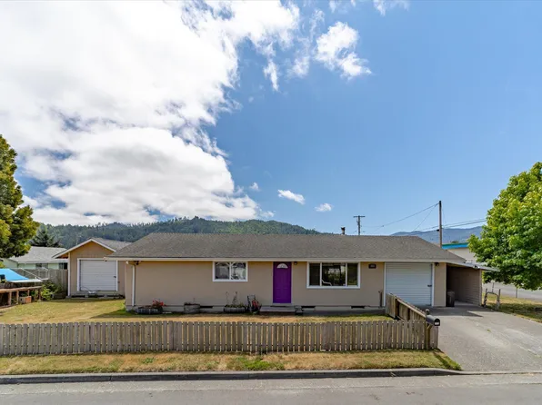153 Elko St, Rio Dell, CA 95562