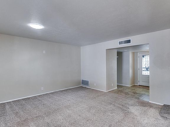 5th image of 5238 E Dallas St