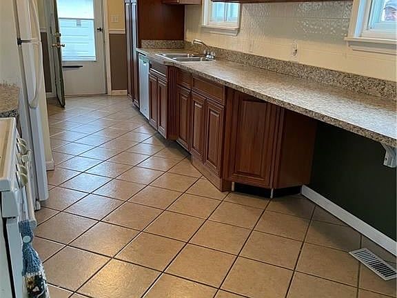 4th image of 4708 Willowbrook Dr