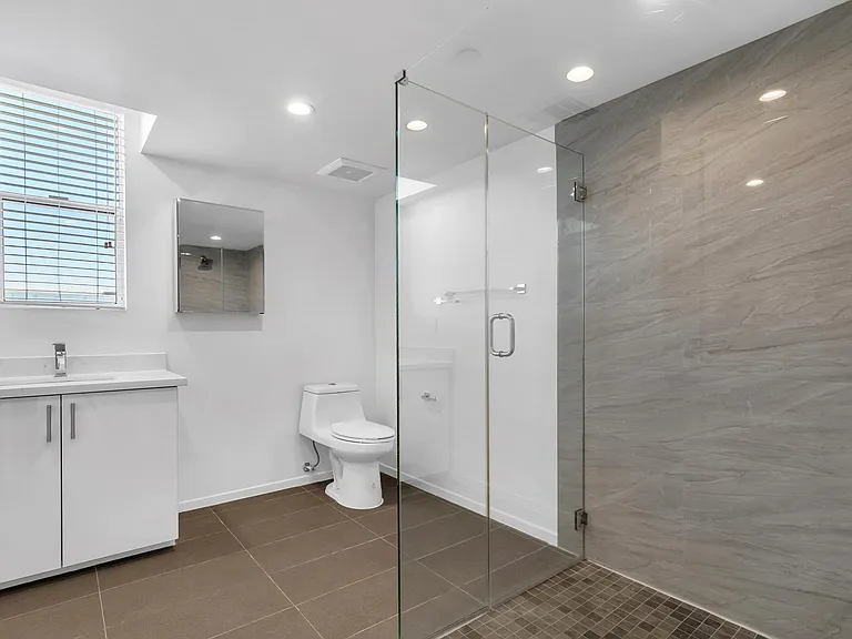 11260 Mississippi Ave #405 — Photo 46