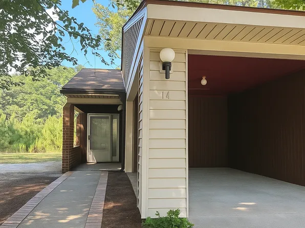 200 Santree Dr Unit E14, Williamston, NC 27892