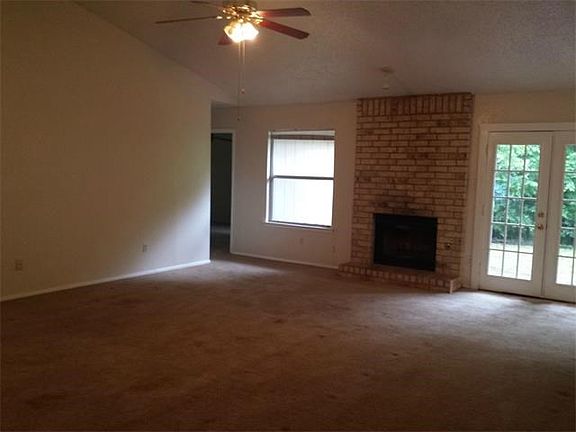 4th image of 9012 Texas Oaks Dr