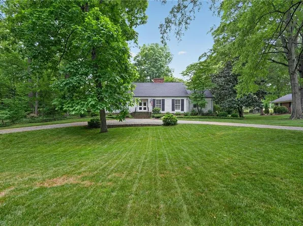 1910 Shirley Dr, Burlington, NC 27215