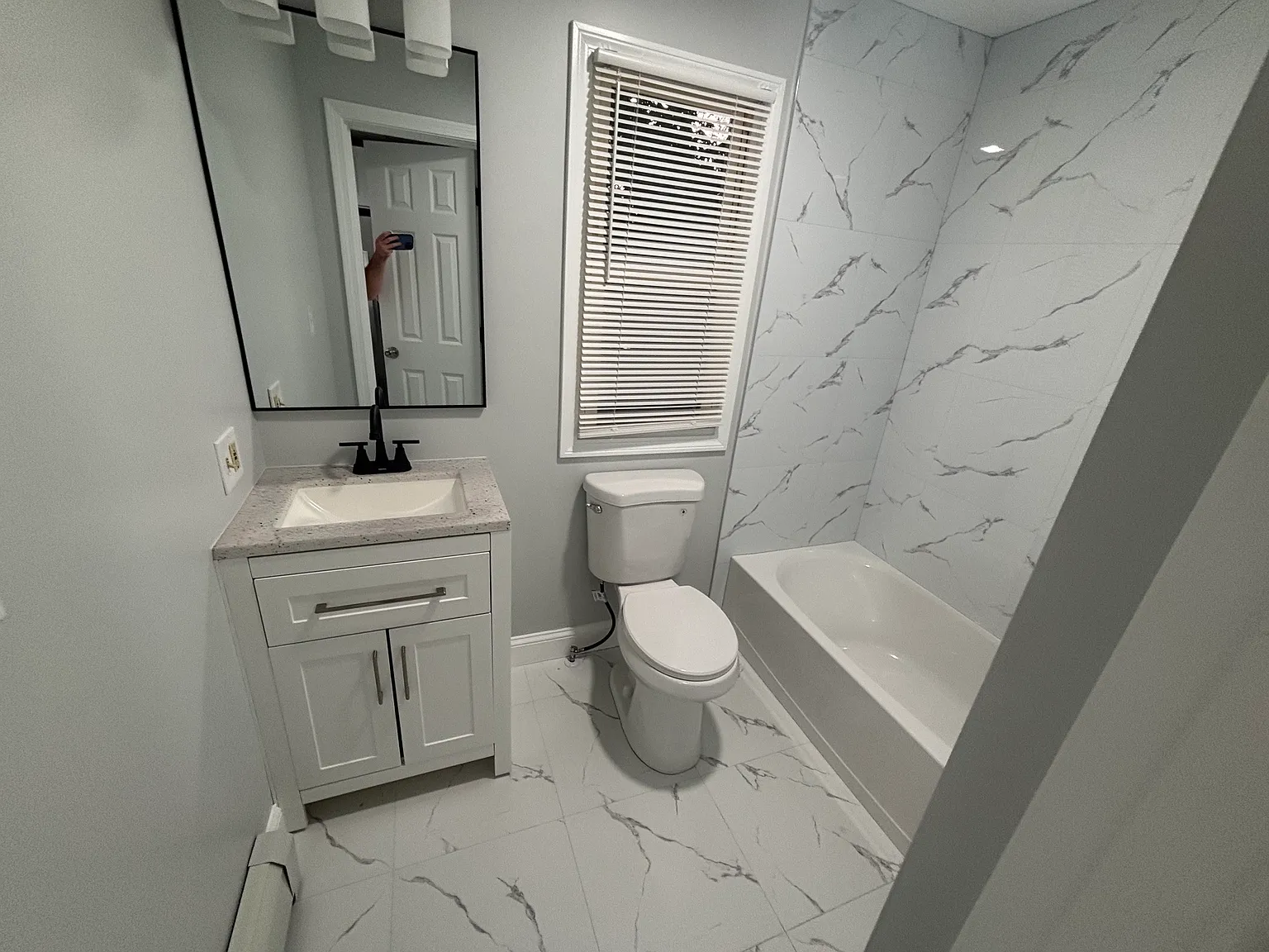 110 Derby Ave — Photo 4