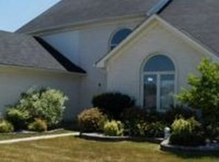 30008 Huron Meadows Dr, Rockwood, MI 48173