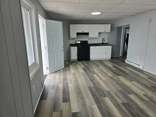 149 W Ridge St, Lansford, PA