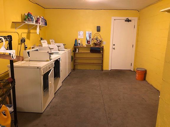 3rd image of 7131 N Maryland Ave #7141