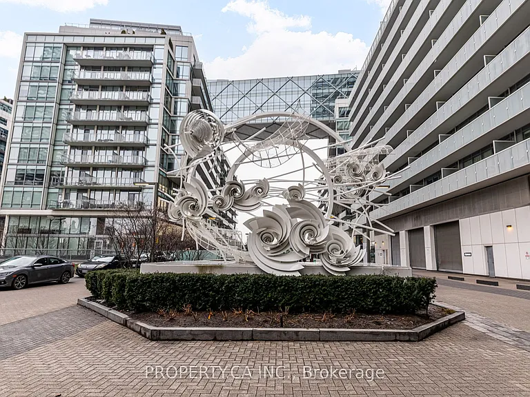15 Queens Quay E #419 — Photo 17