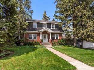 1130 Ridge Rd, Wilmette, IL 60091