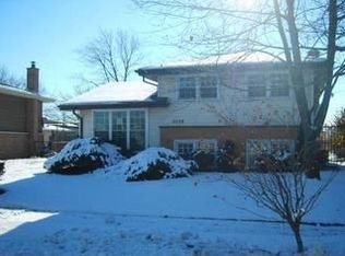 4439 Adele Ln, Oak Forest, IL