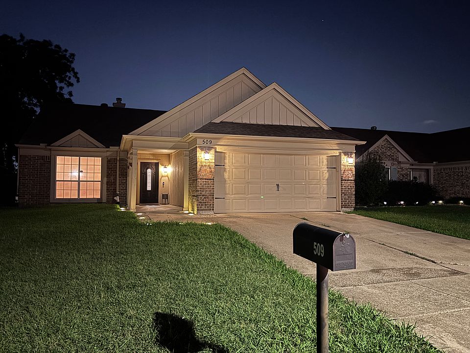 1st image of 509 Kalmia Dr