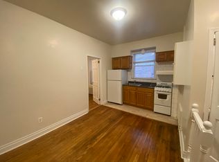 31-43 34th St #B3, Astoria, NY 11106