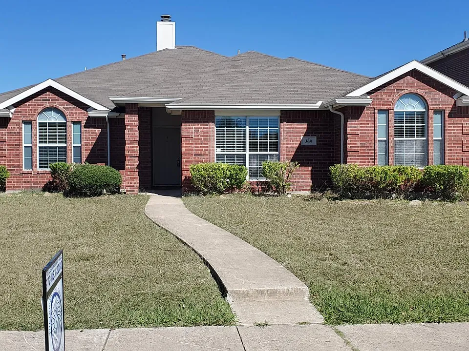 132 Brookshore Dr
