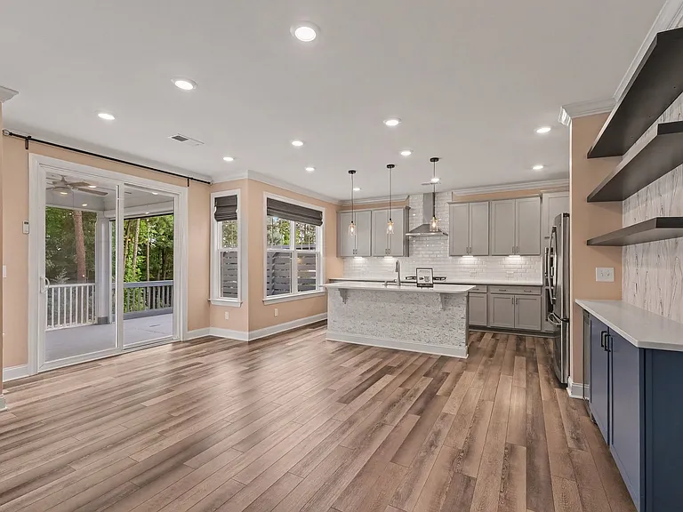 138 Legacy Falls Dr — Photo 16