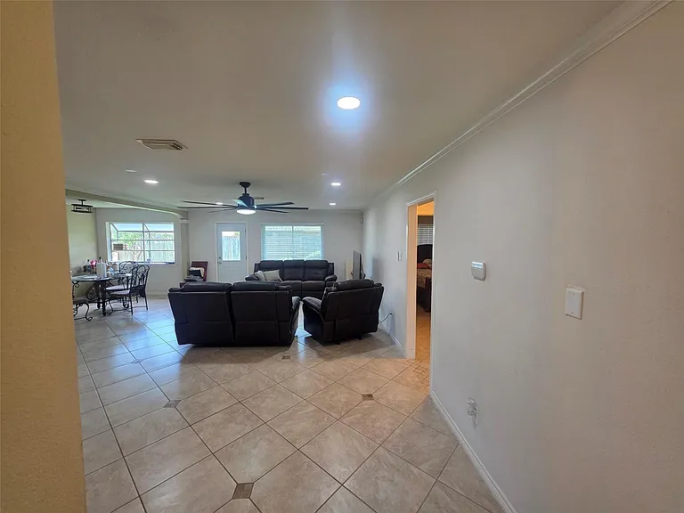12531 La Rochelle Dr — Photo 6