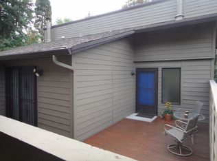 3895 SW Canby St, Portland, OR 97219