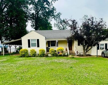 1408 Parsons St, Sheffield, AL, 35660