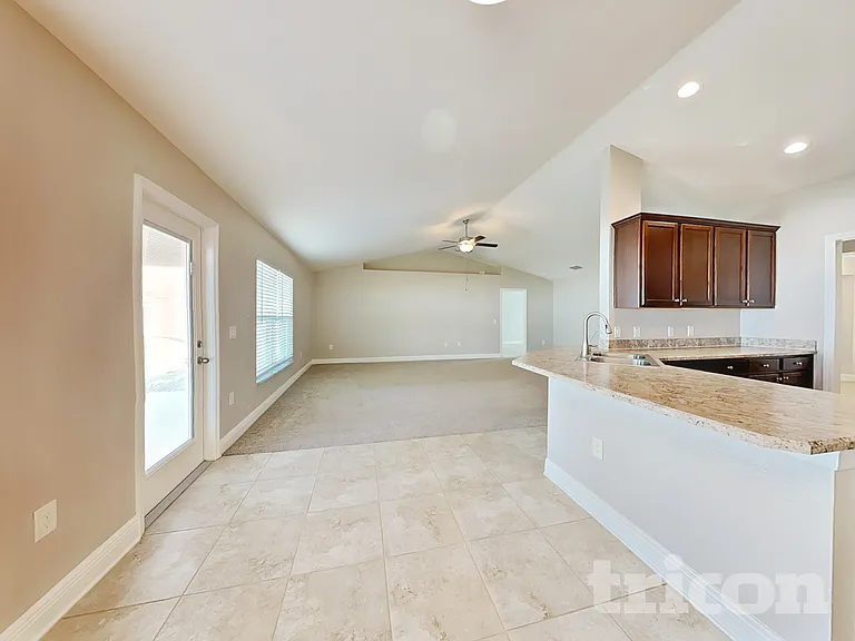 1599 Lemon Ave — Photo 5