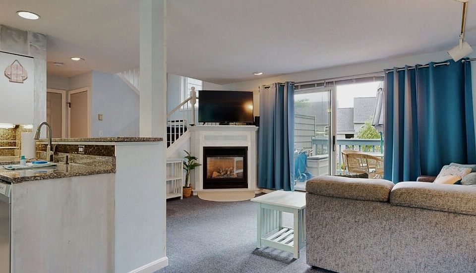 1st image of 146 W Grand Ave APT 93