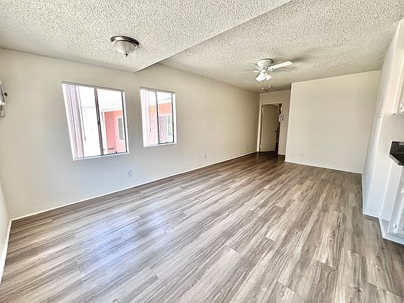 2nd image of 11949 Runnymede St #1/4