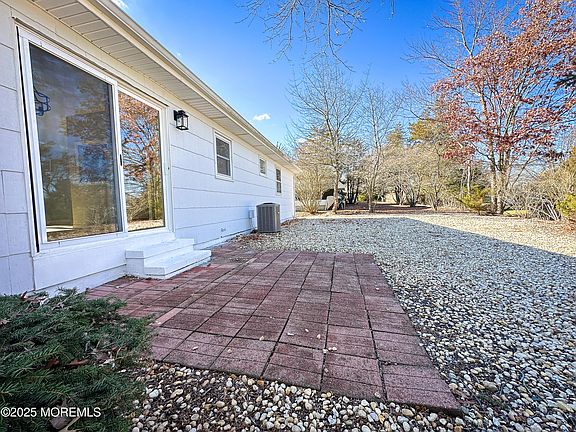 2nd image of 34 Northumberland Drive