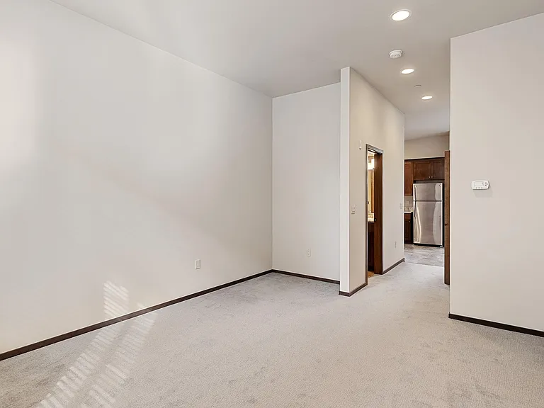 184 Madrona Way NE — Photo 4