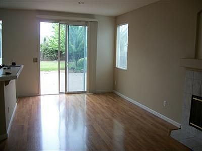 4th image of 9274 Marlemont Cir