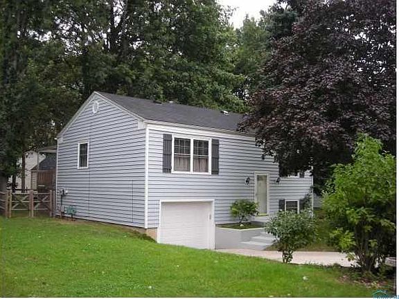 3rd image of 3779 Cherry Hill Ct