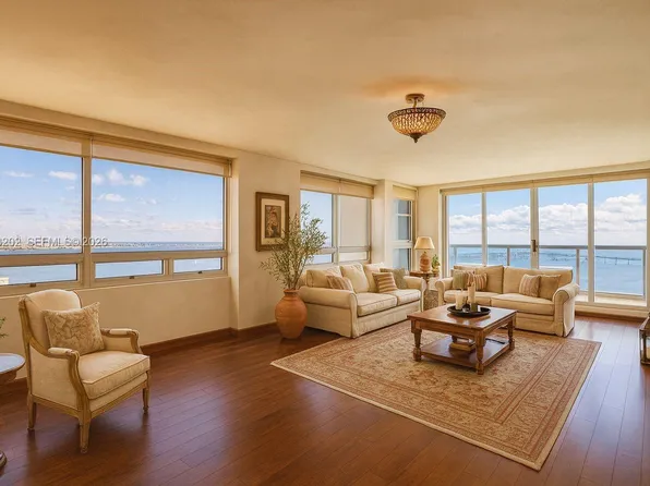 1541 Brickell Ave APT C2705, Miami, FL 33129